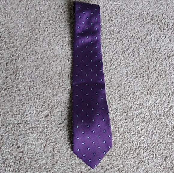 Purple tie
